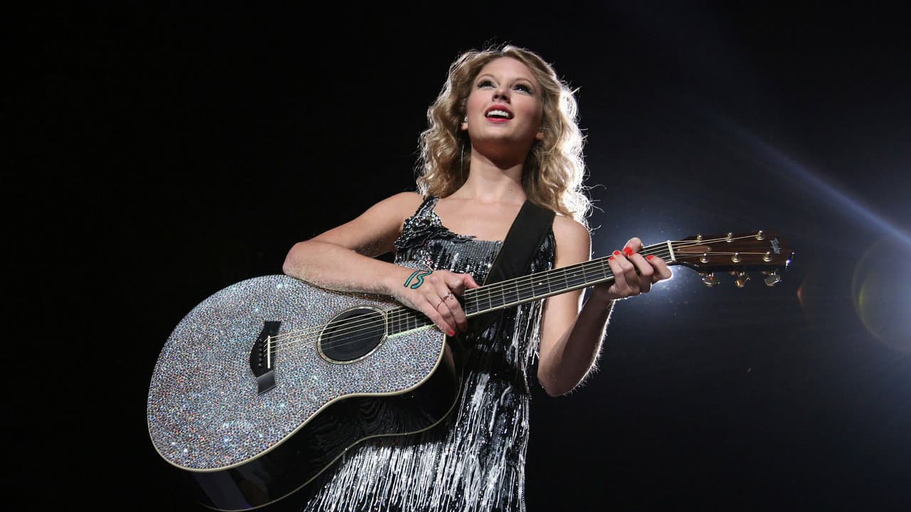 Taylor Swift: Journey to Fearless