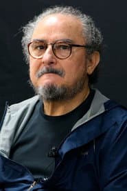 Pili Flores-Guerra